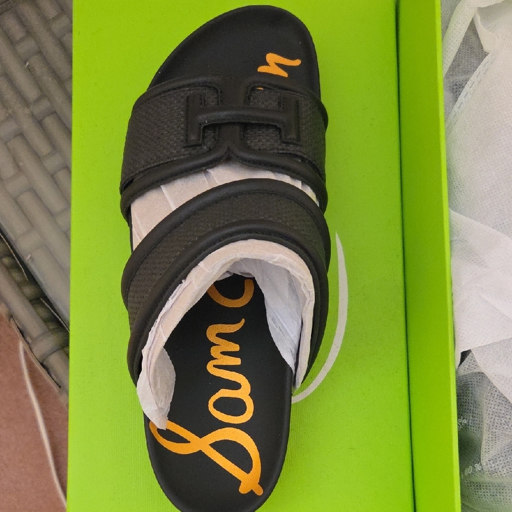 Sam EDLEMAN slides. New In Box - Picture 3 of 3